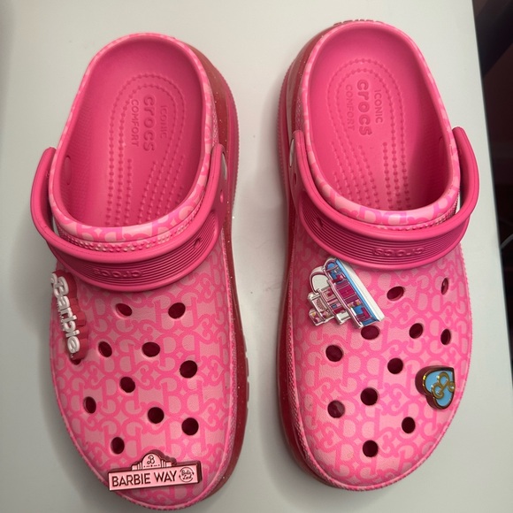 CROCS Women’s Barbie Pink Mega Crush Sandals - Picture 3 of 5